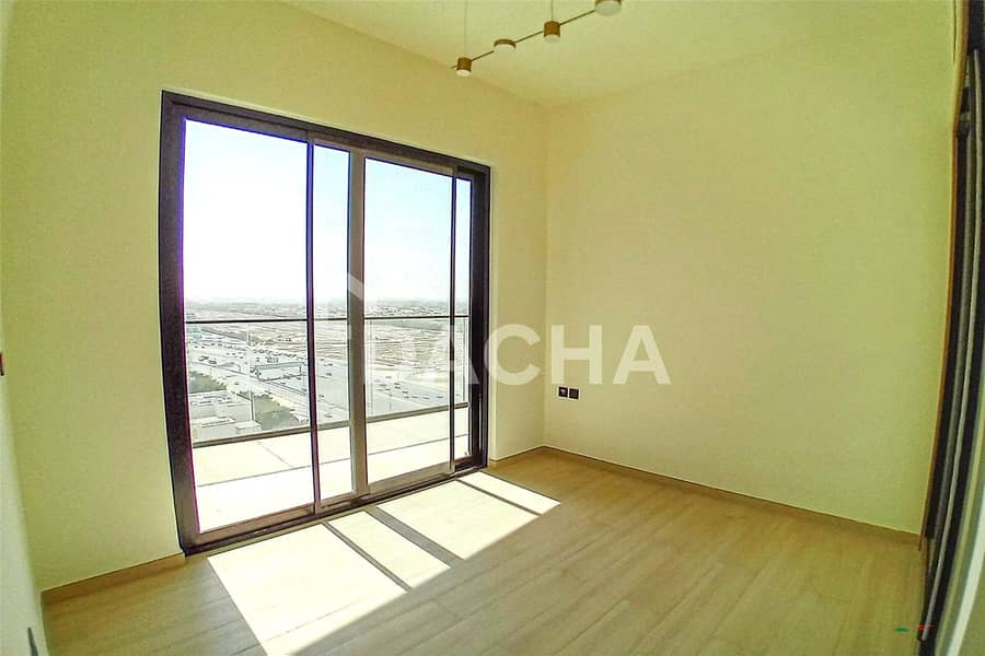 Vacant | Skyline Views | Stunning 3BHK - Image 6