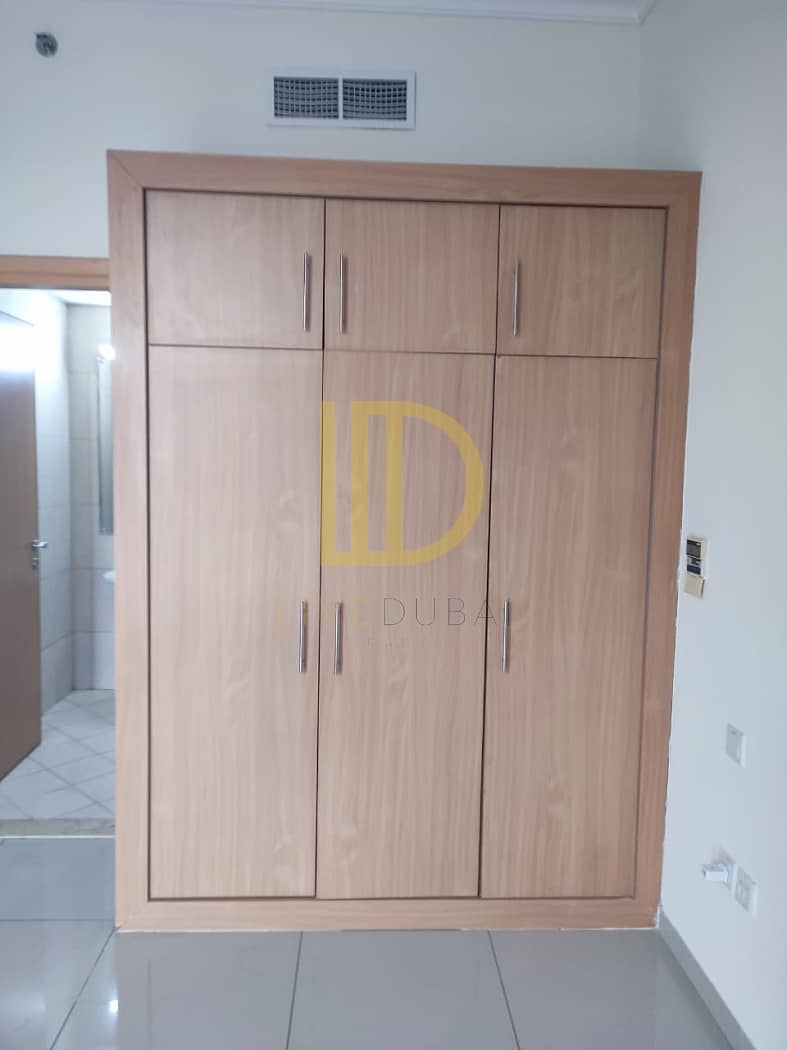 Large Size 2 Bed| Unurnished | Vacant | Parking - Image 6