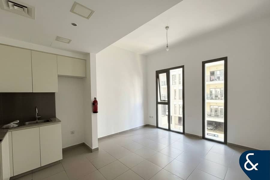 Studio | Vacant | Studio | Unfurnished - Image 7