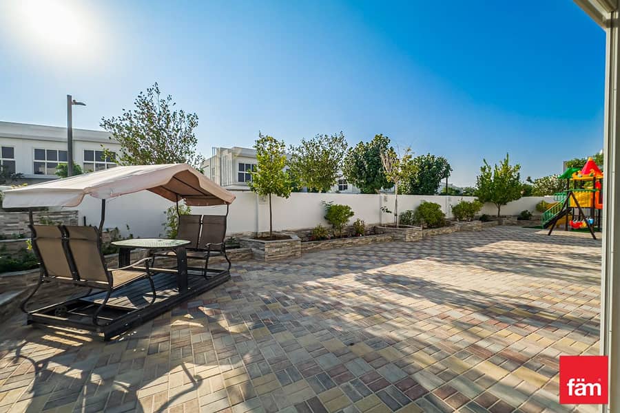 Huge Plot | Prime Location L 6 Bed+ Driver + Maid - Image 7