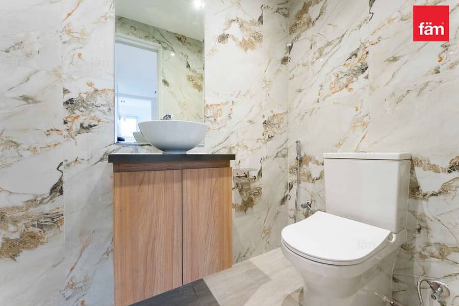 Huge Plot | Prime Location L 6 Bed+ Driver + Maid - Image 38