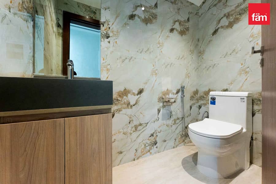 Huge Plot | Prime Location L 6 Bed+ Driver + Maid - Image 39