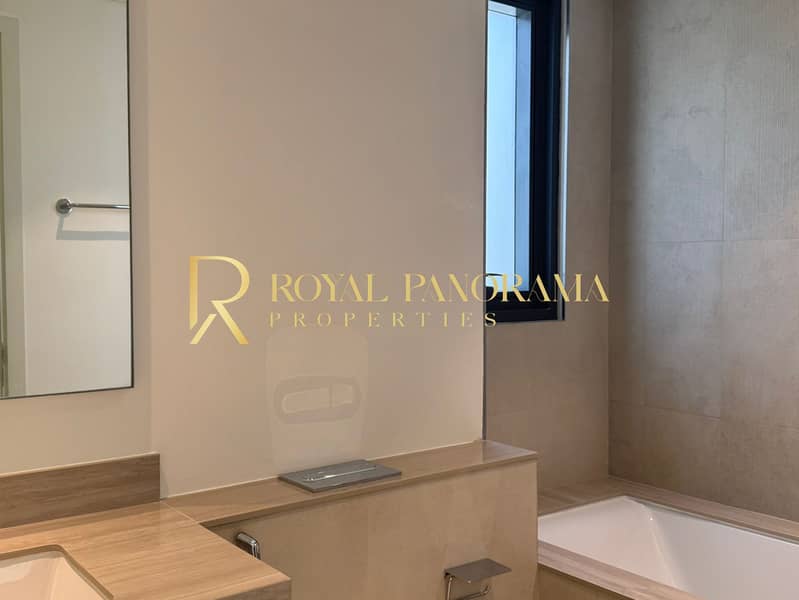 Vacant | Corner Villa | Prime Location - Image 8