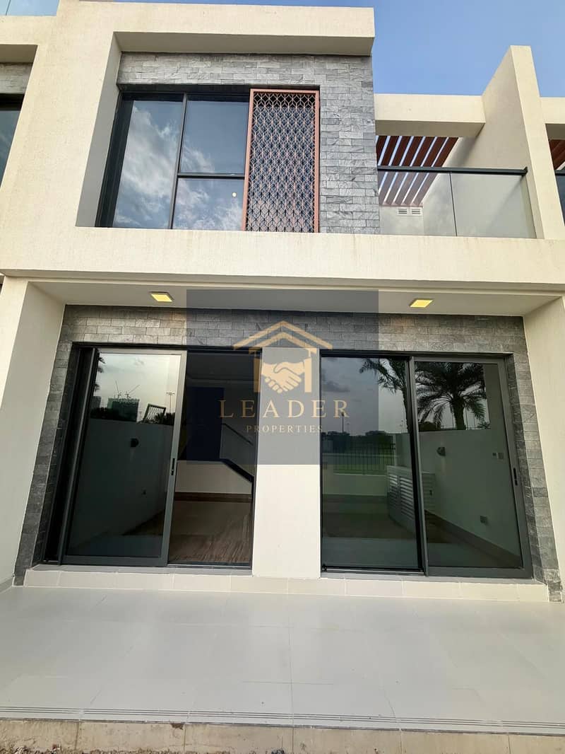 4BR Townhouse | Full Golf View | Single Row | Silver Springs 3 - Image 25