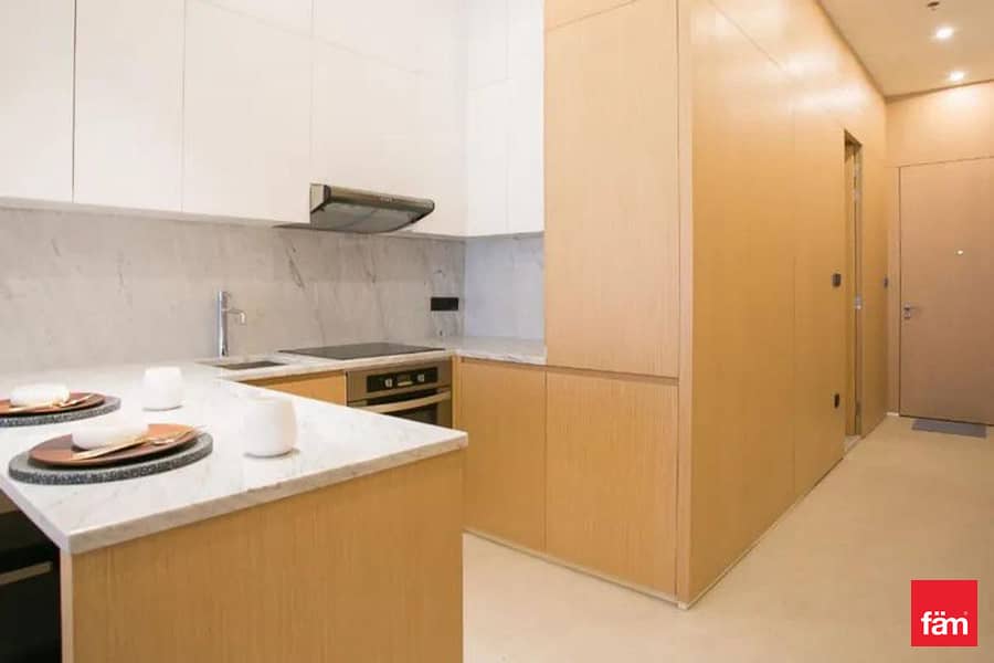 Resort Living | Full Sea View | Vacant | Furnished - Image 7