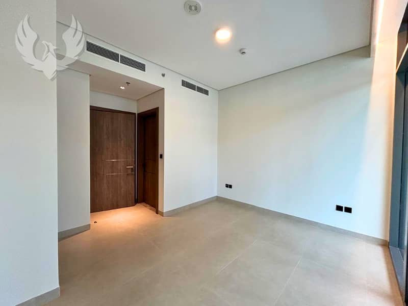 Brand New | Huge Layout | Vacant - Image 7