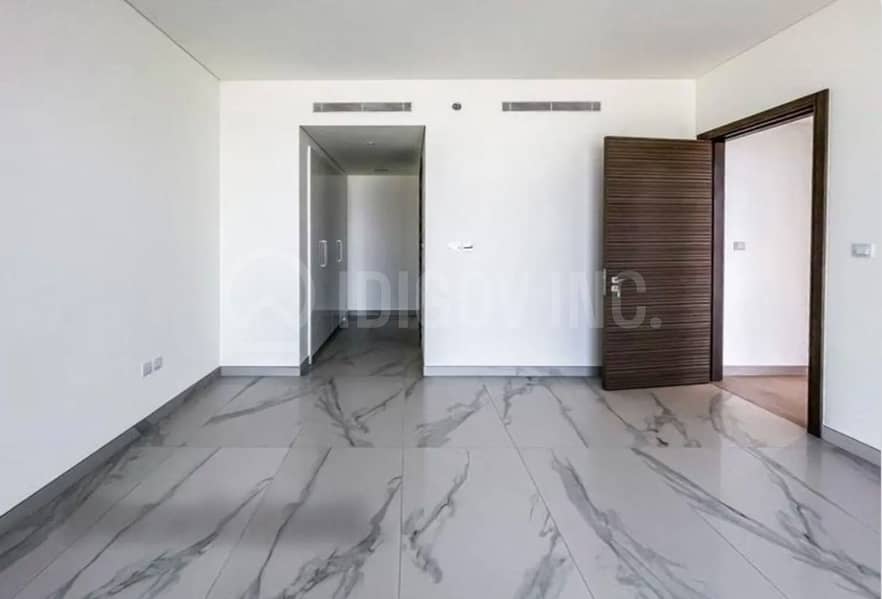 Largest 3BR layout | Top floor | Elegant Apartment