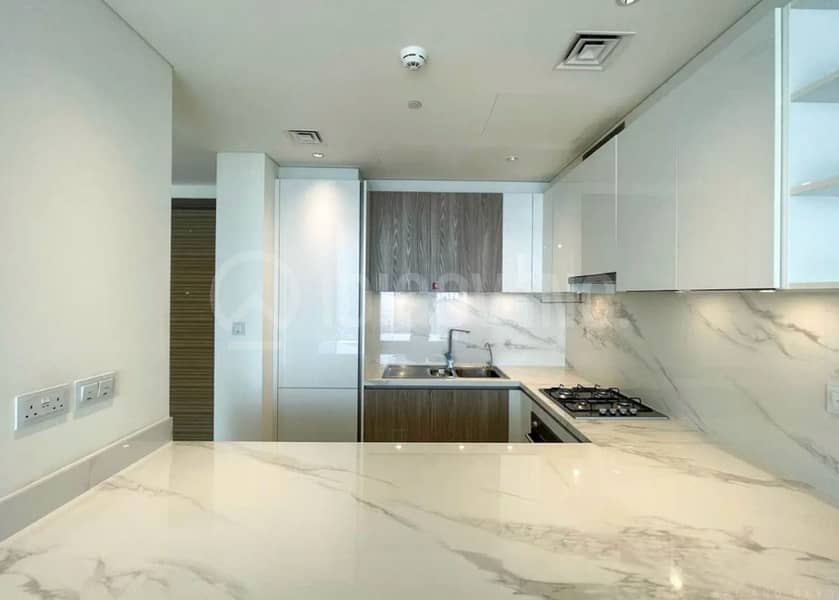 Largest 3BR layout | Top floor | Elegant Apartment - Image 10