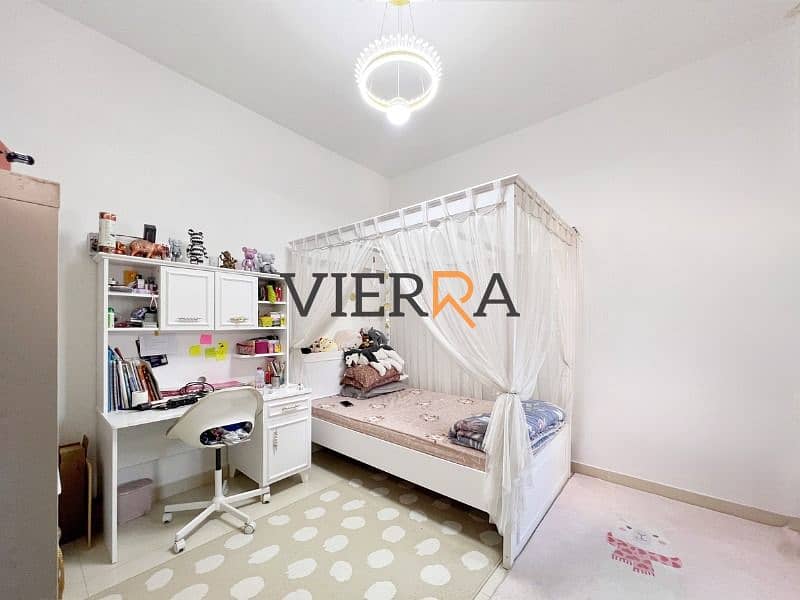 Elegant 3 br | Vacant on Transfer | Prime location - Image 10