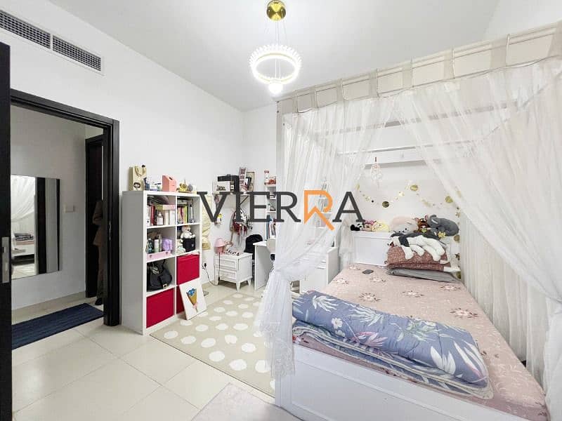 Elegant 3 br | Vacant on Transfer | Prime location - Image 14