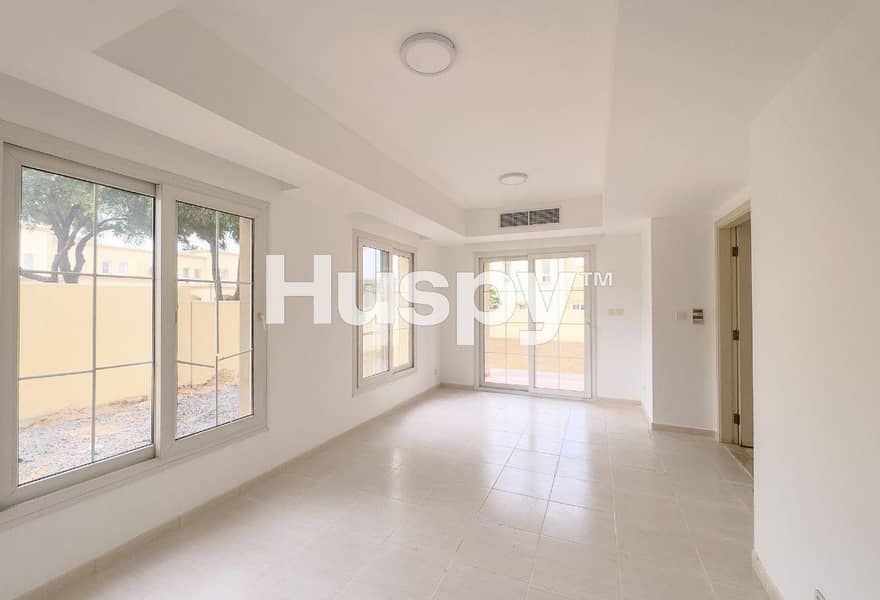 Corner Unit | Vacant | Unfurnished