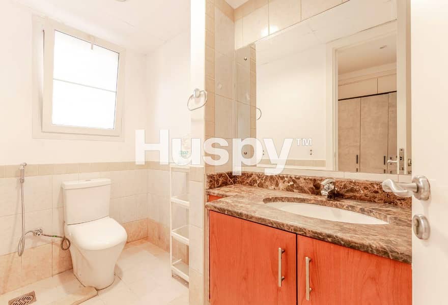 Corner Unit | Vacant | Unfurnished