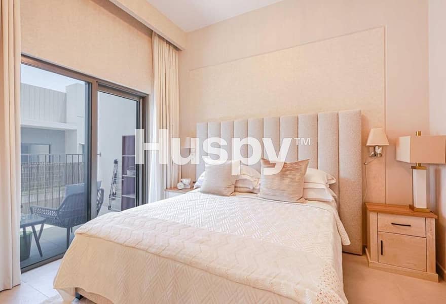 Single Row | Furnished | Upgraded