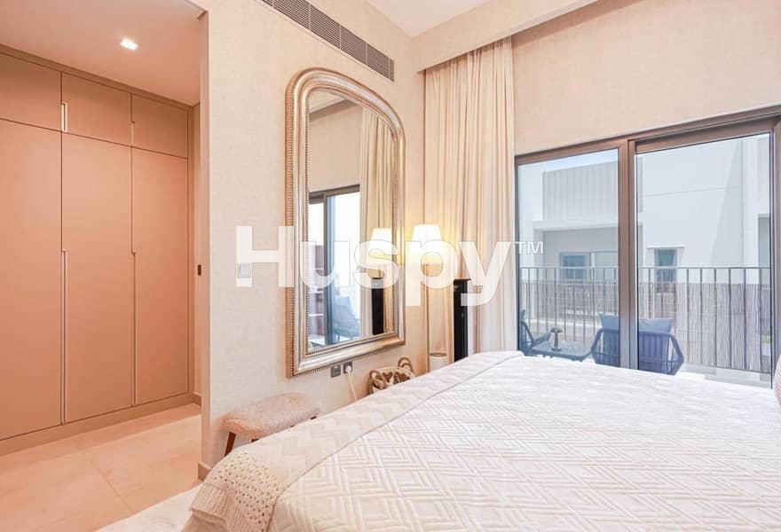 Single Row | Furnished | Upgraded