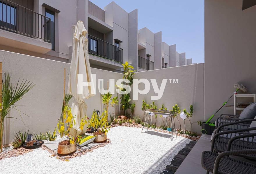 Single Row | Furnished | Upgraded - Image 14