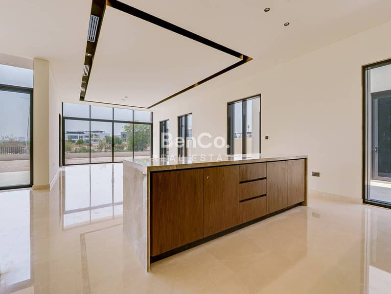 Only with BenCo | Golf Course View | 6Bed+Driver’s - Image 9