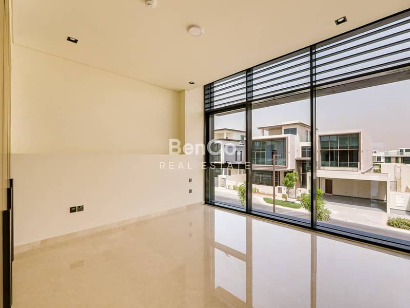 Only with BenCo | Golf Course View | 6Bed+Driver’s - Image 15