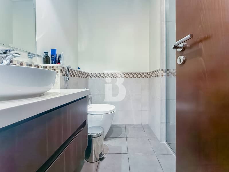 Canal View | Fully-Furnished | View now - Image 8