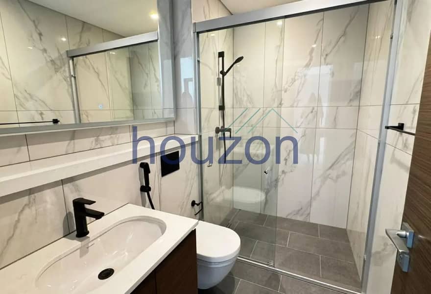 High Floor 3BR + M/R | Vacant | Waterfront View - Image 8