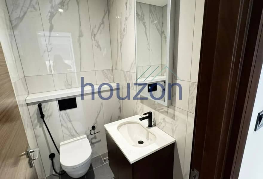 High Floor 3BR + M/R | Vacant | Waterfront View - Image 14