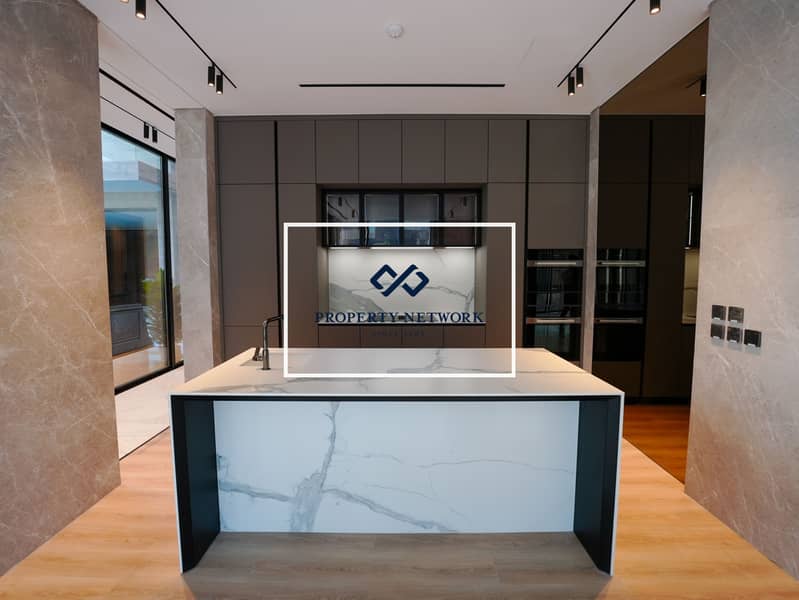 Ultra-luxurious 5-BR Villa | Ready For Handover - Image 10