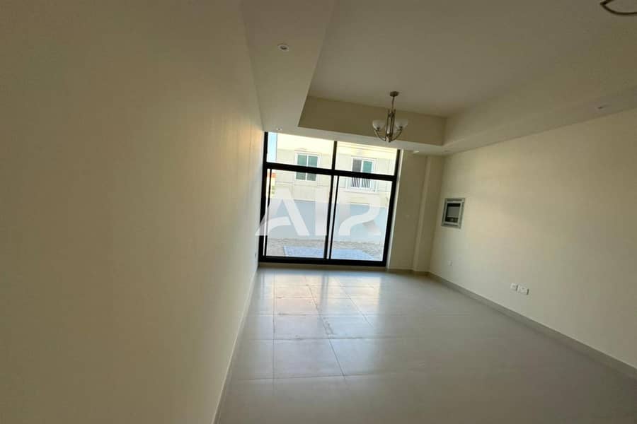 Luxury Living | Spacious | Senses at The Fields - Image 11