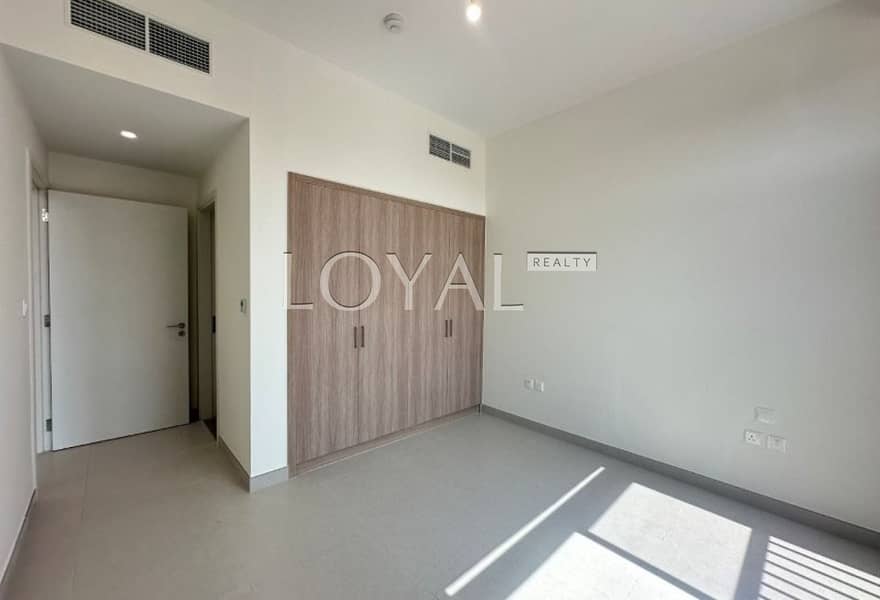 Brand New 4BR+guest | Semi-detached | Vacant - Image 6