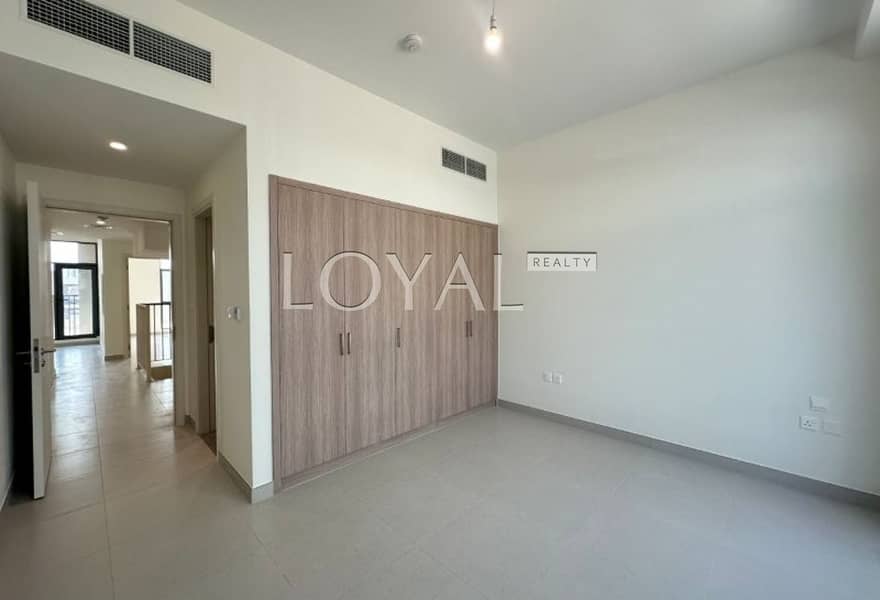 Brand New 4BR+guest | Semi-detached | Vacant - Image 8