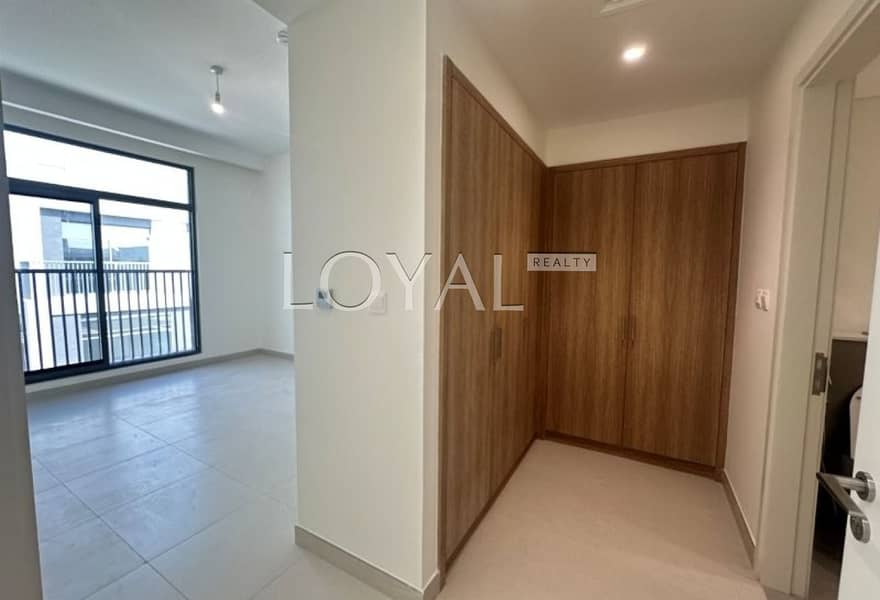 Brand New 4BR+guest | Semi-detached | Vacant - Image 9