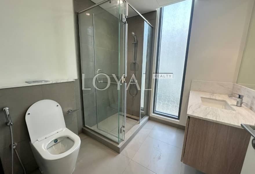 Brand New 4BR+guest | Semi-detached | Vacant - Image 13