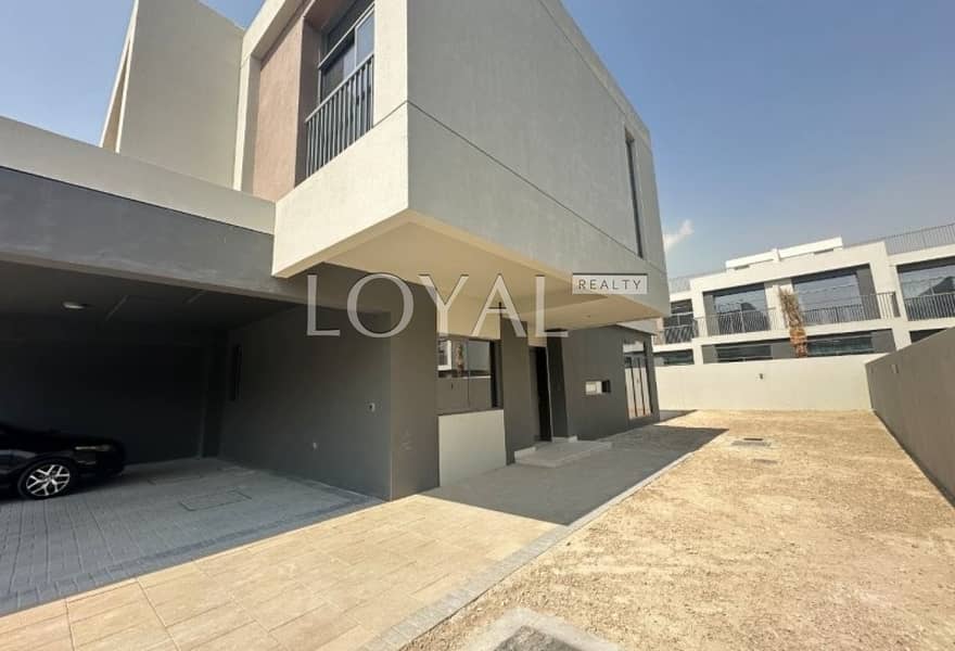 Brand New 4BR+guest | Semi-detached | Vacant - Image 17