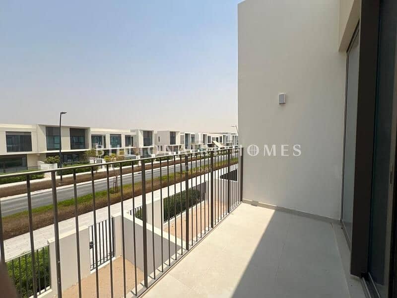 Brand New | Next to Golden Beach | View Today