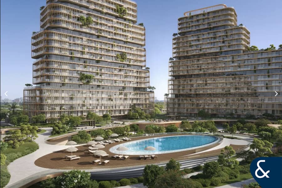 Ultra Luxury Living I Waterfront I Sea View