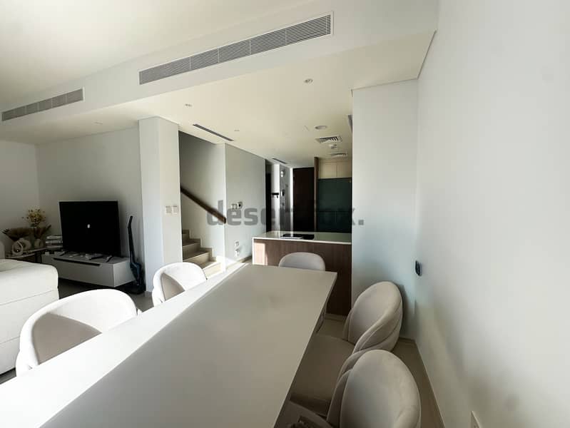 Single Row | Near Amenities | Private Garden