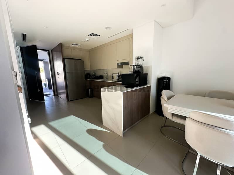 Single Row | Near Amenities | Private Garden - Image 6