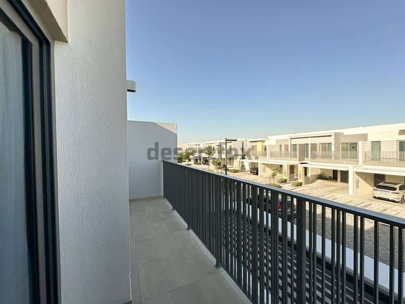 Single Row | Near Amenities | Private Garden - Image 24