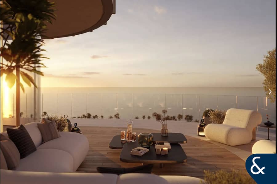 Ultra Luxury Living I Waterfront I Sea View - Image 12