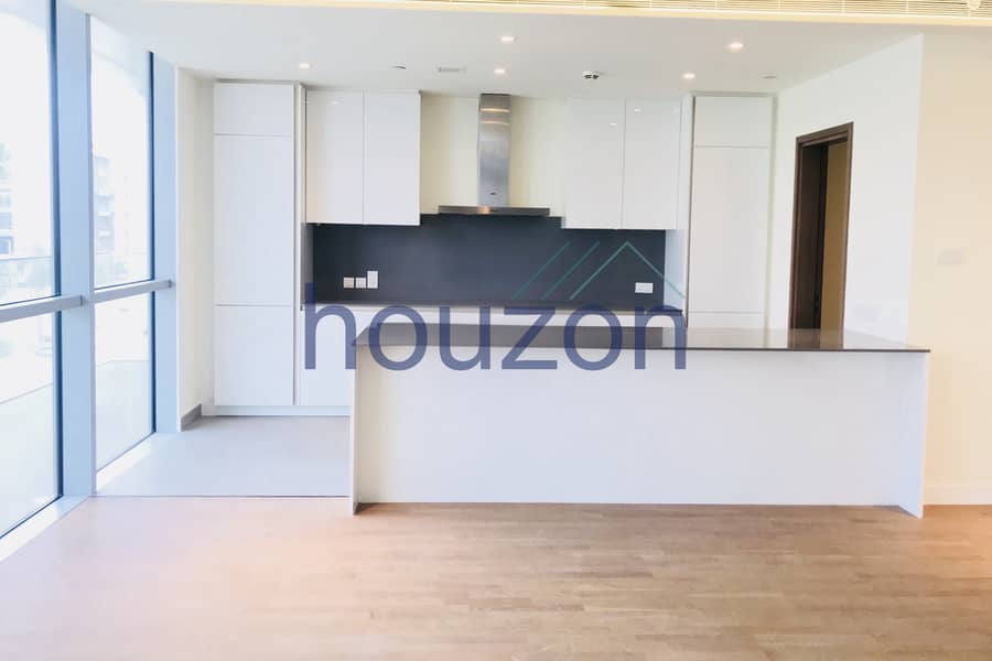 Modern + Renovated 3BR+M | Near Mall | Best Price