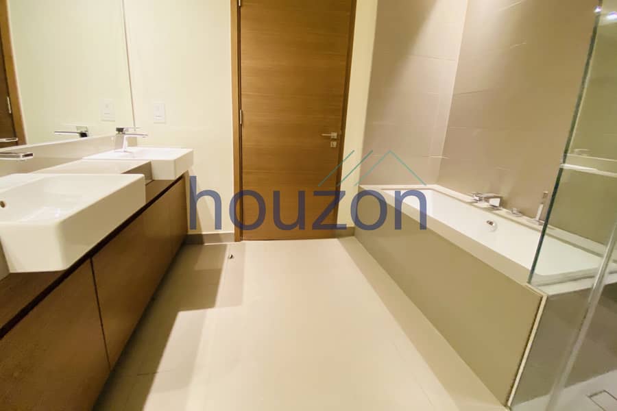 Modern + Renovated 3BR+M | Near Mall | Best Price