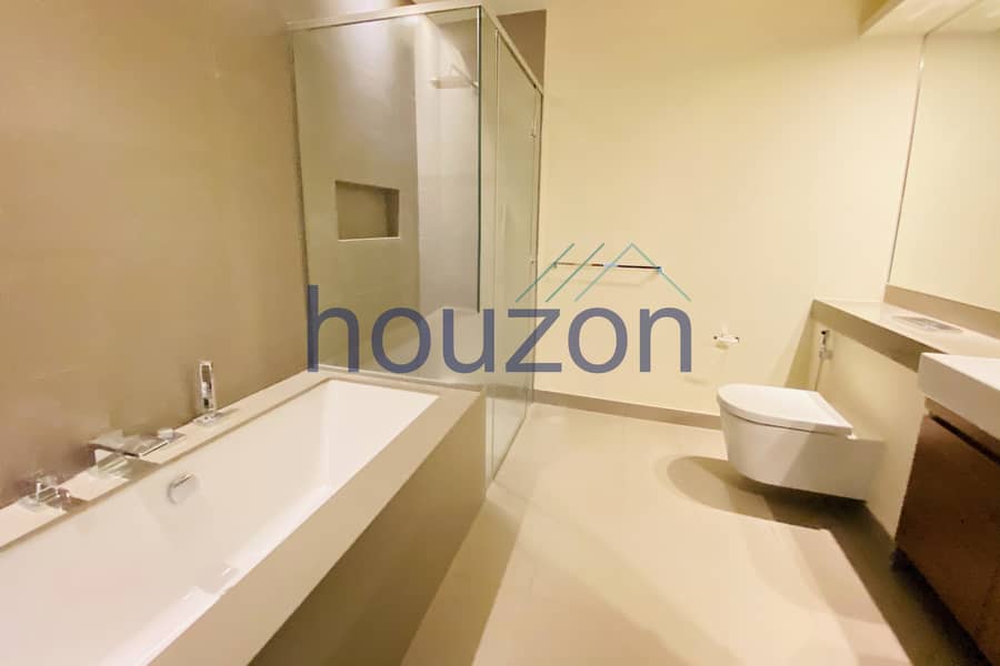 Modern + Renovated 3BR+M | Near Mall | Best Price