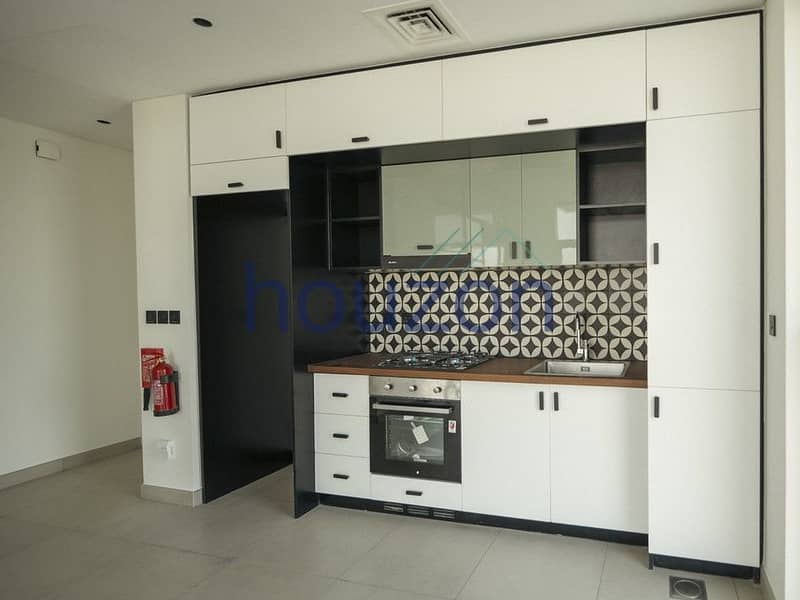 Modern 2BR | Near Park | Chiller Free | Vacant