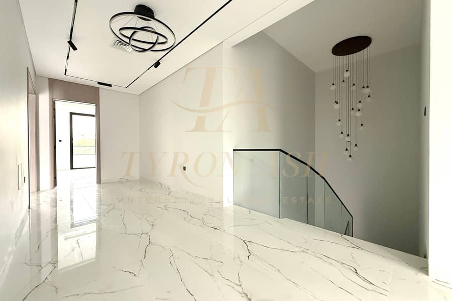 BRAND NEW - LUXURY LIVING - PRIVATE POOL - Image 15