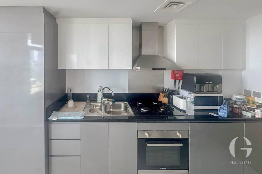 Full Canal View | Nicely Furnished | Luxury Studio - Image 6