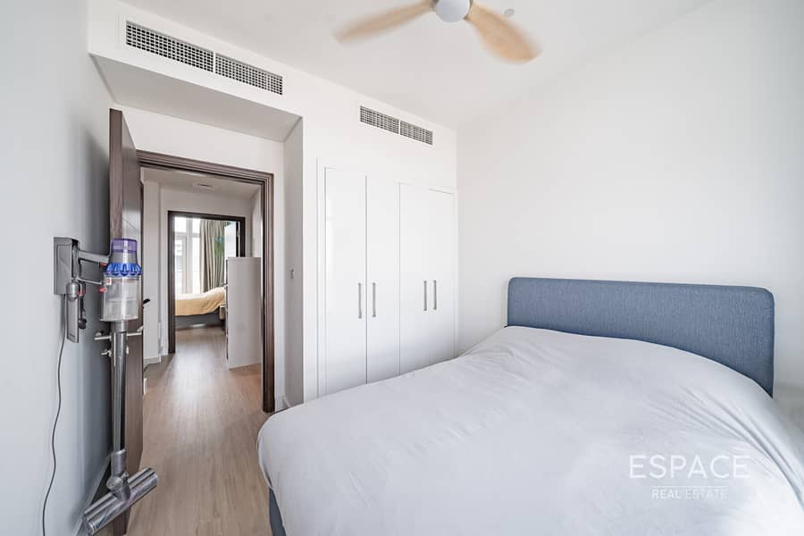 Vacant | Modern | Garden