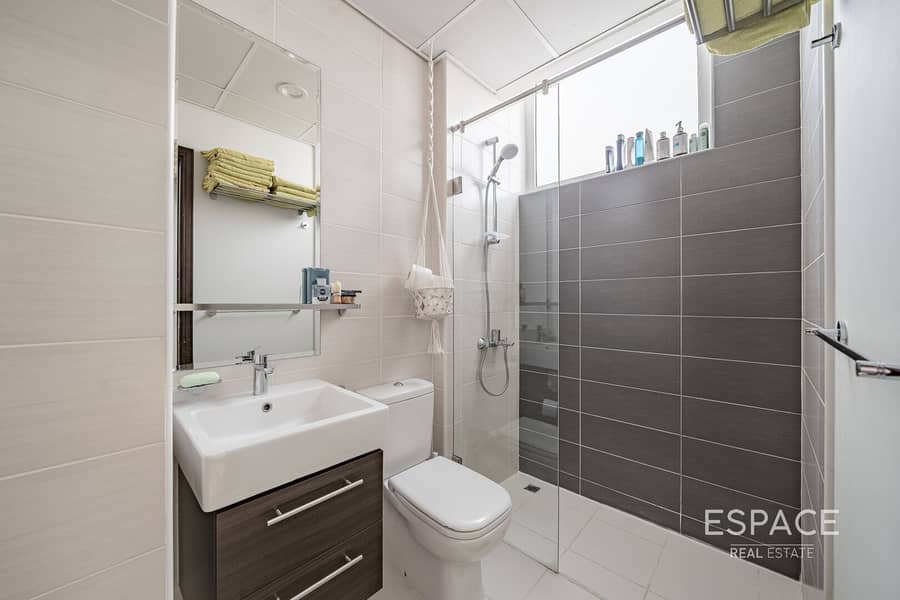 Vacant | Modern | Garden - Image 8