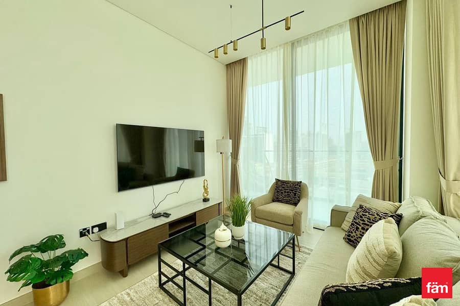 Luxury Fully Furnished | High Floor