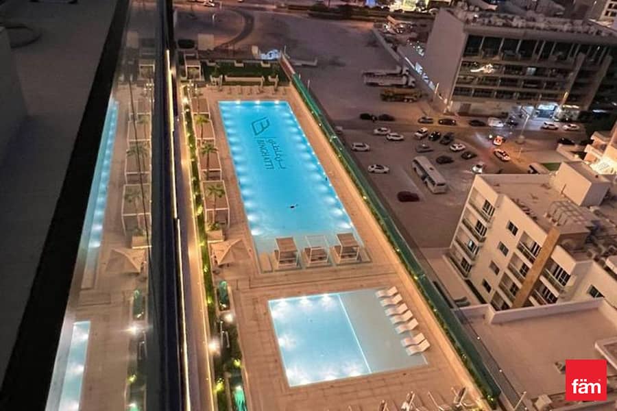 Luxury Fully Furnished | High Floor - Image 15