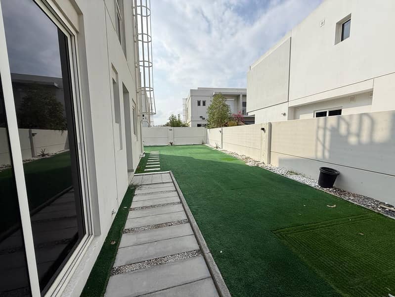 Larger Plot | 4br Type A Corner | On Pool & Park