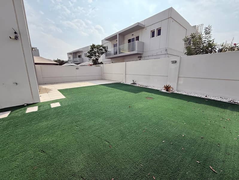 Larger Plot | 4br Type A Corner | On Pool & Park