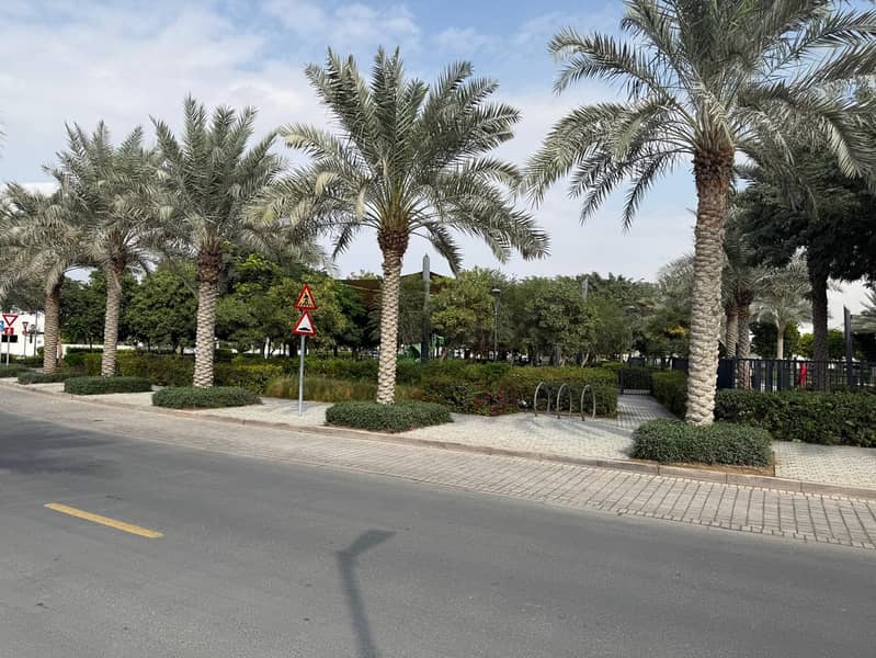 Larger Plot | 4br Type A Corner | On Pool & Park - Image 19